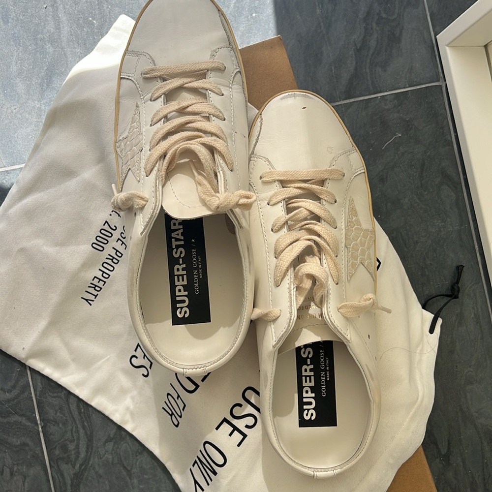 Golden Goose Cream Sneakers with Brown Soles - Picture 3 of 7
